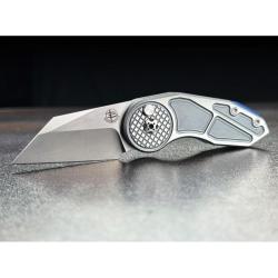 Couteau Begg Knives Micro Burst Wharncliffe Lame Acier VG-10 Manche Aluminium Gris Button Lock BG059