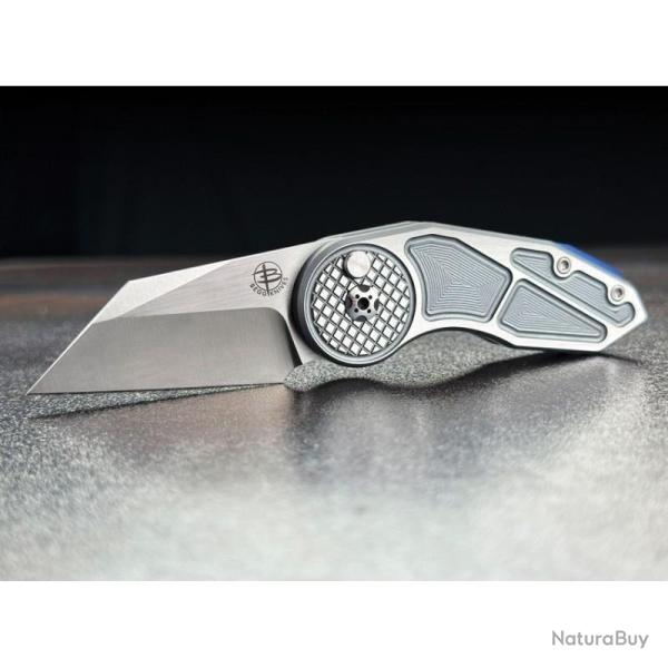 Couteau Begg Knives Micro Burst Wharncliffe Lame Acier VG-10 Manche Aluminium Gris Button Lock BG059