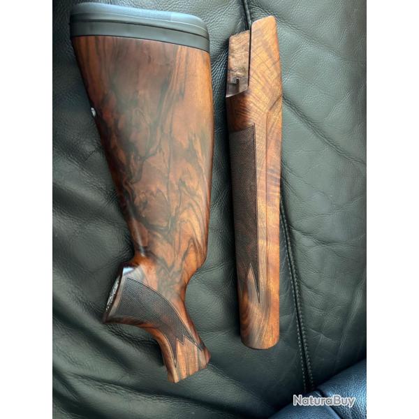 Crosse carabine browning grade 4Avec calotte en brocard �tat neuf