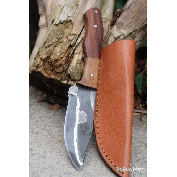 Couteau Skinner Lame Lamin�e 3 Couches Acier Carbone 1075 Manche 2 Bois Etui Cuir Fabric Artisanale