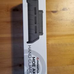 Garde Main MAGPUL MOE AKM AK47AK74