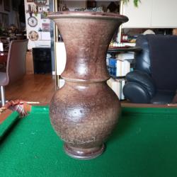 Grand vase vintage Vallauris sign&eacute; jean Marais