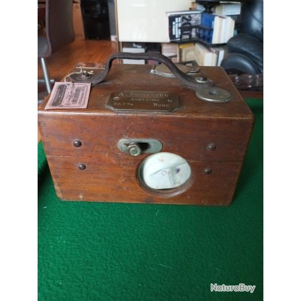Ancien constateur � pigeons Gaston Simon Tourcoing