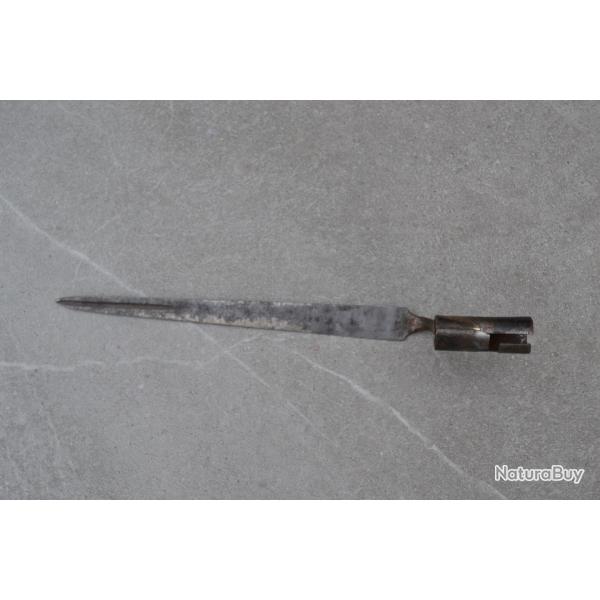 Ba�onnette � douille XVIII�me - Pour fusil d'Officier 1758?