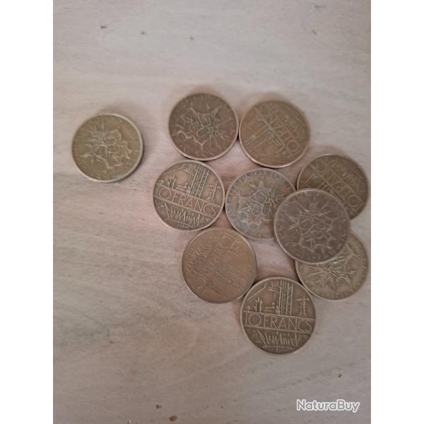 Lot de 10 pi�ces de monnaie de 10 francs de diverses ann�es non tri�es.