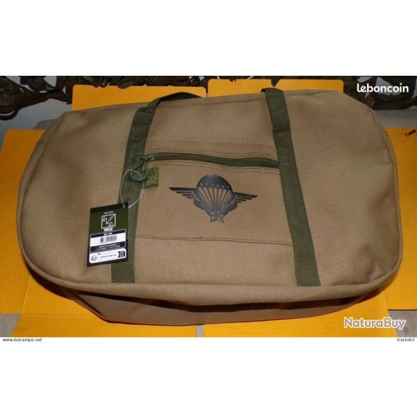 SAC MONITEUR AVEC INSIGNE PARACHUTISTE DE L'ARMEE FRANCAISE , 100 % COTON  ,DE FABRICATION ACTUELLE