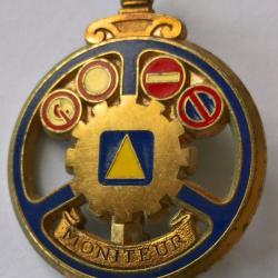 Insigne moniteur d'auto &eacute;cole militaire