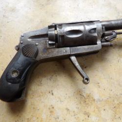 Revolver 6mm v&eacute;lodog 6 mm fonctionnement TB  Hammerless