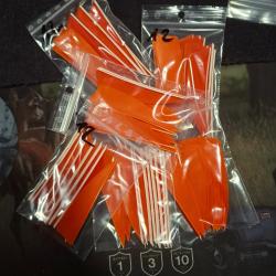 Plumes Shield unies 3" d'occasion par 12 - Orange