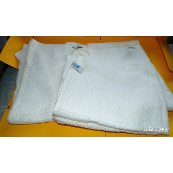 LOT DE 3 SERVIETTES DE TOILETTES REGLEMENTAIRE DE L'ARMEE FRANCAISE , FABRICATION FRANCAISE JALLA  A