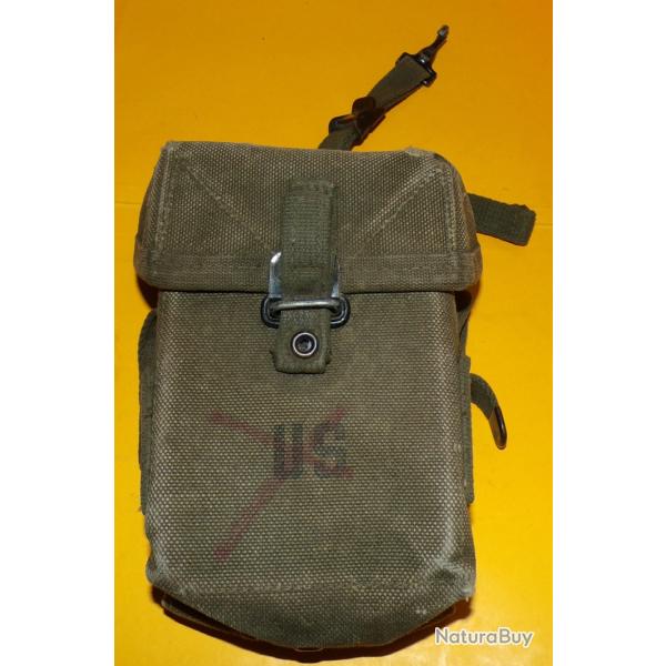 ARMEE AMERICAINE U.S : PORTE MAGASINS POUR  M 14, TAMPON DANS LE RABAT LISIBLE DE 1959  , VENDU EN B