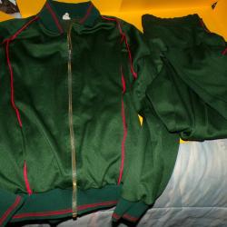 LEGION : veste surv&ecirc;tement sport militaire,TAILLE S OU 36 + PANTALON DE TAILL E 46 OU XL A NOTER L'