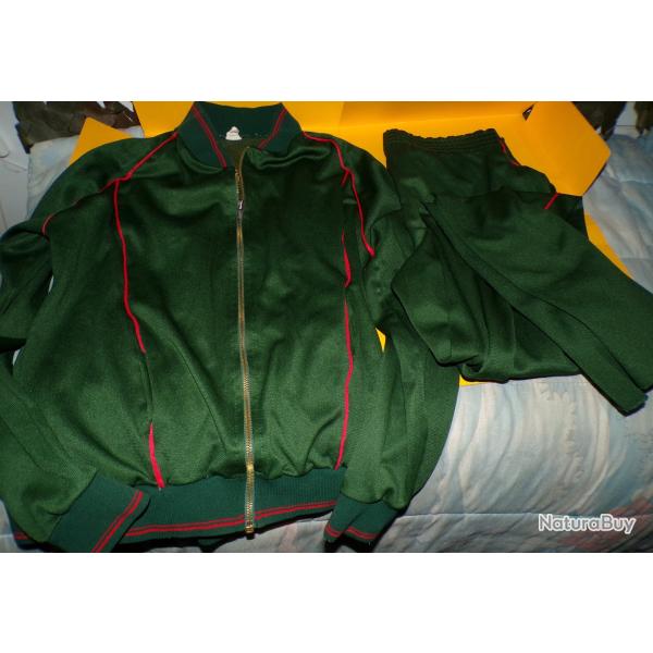 LEGION : veste surv�tement sport militaire,TAILLE S OU 36 + PANTALON DE TAILL E 46 OU XL A NOTER L'