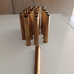 Douilles percut&eacute;es 9.3x74R et autres.