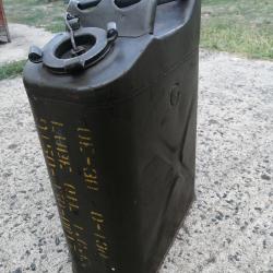 Superbe jerrycan &agrave; essence US