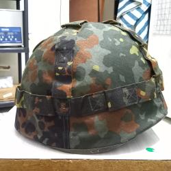 Casque et couvre casque arm&eacute;e Allemande camouflage Flecktarn