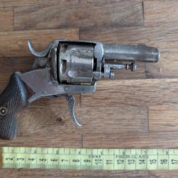 Jolie petit revolver cal 320