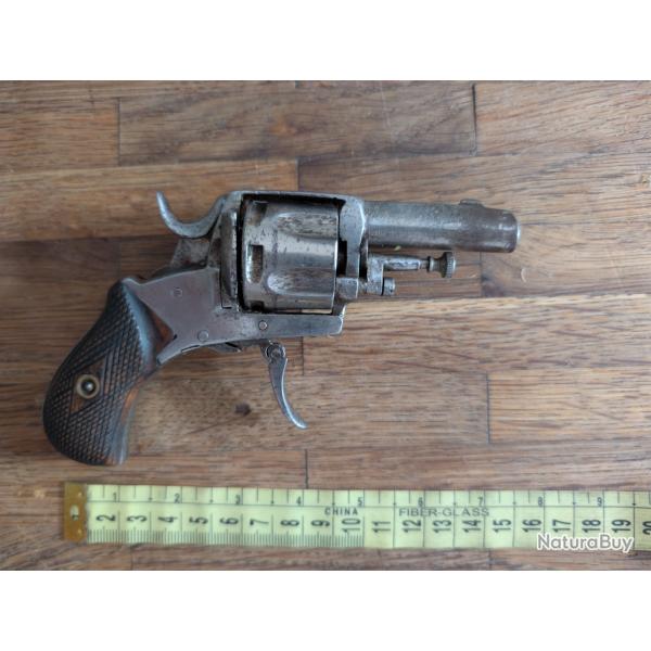 Jolie petit revolver cal 320