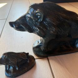 Paire de statues de sangliers anciens en m&eacute;tal - Vrigne-aux-Bois - 3,4 kg au total