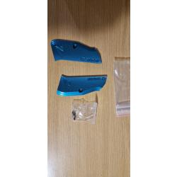 Plaquettes de crosse cz shadow 2 bleues d'origine.