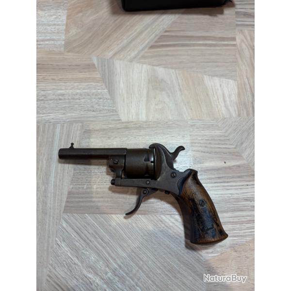 Pistolet lefaucheux