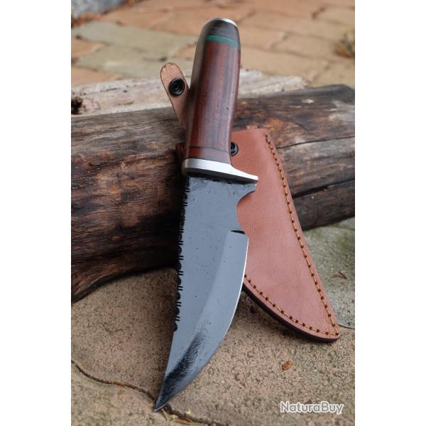 Couteau de Chasse Bowie Lame Clip Point Acier Carbone 1055 Gros Manche Bois Etui Fabr Artisanale