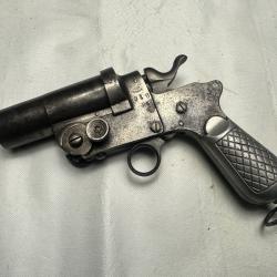 ITALIE, PISTOLET LANCE FUSEE Cal 4, Mod&egrave;le 1900, premi&egrave;re guerre