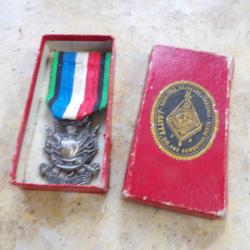 m&eacute;daille comm&eacute;morative 1870 1871 guerre Prusse argent&eacute;e Prussienne engag&eacute; volontaire Napoleon boite