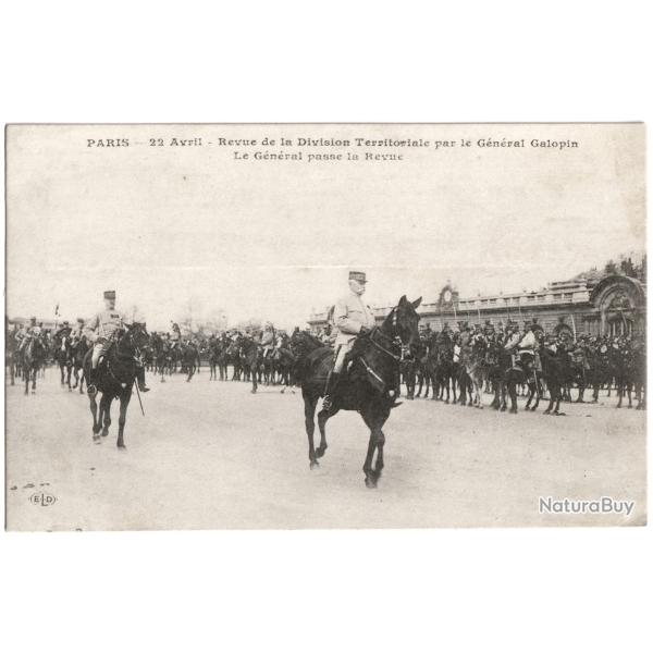 CPA MILITARIA - 22 AVRIL 1915 - REVUE DE LA DIVISION TERRITORIALE PAR LE G�N�RAL GALOPIN - REVUE