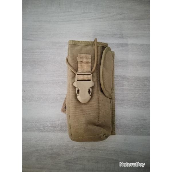 Poche radio Pantac couleur TAN