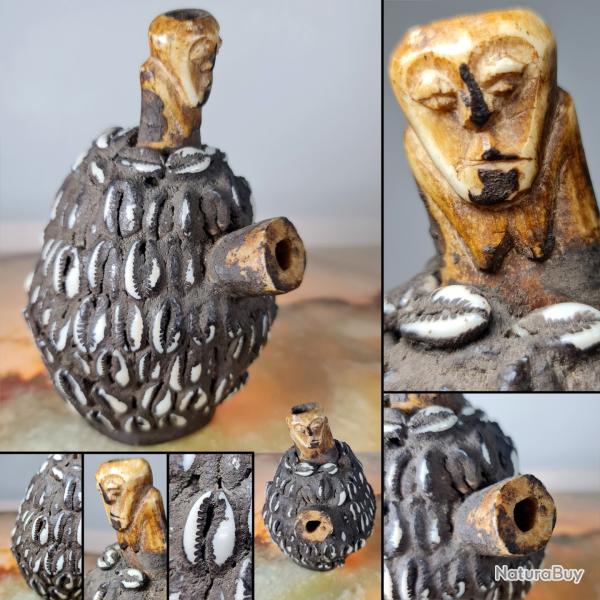 Pipe � eau Lega (en os), Collection personnelle d'un couple de collectionneurs - M. et Mme Sala