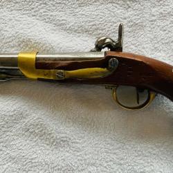 Pistolet d'ar&ccedil;on r&eacute;glementaire fran&ccedil;ais Mle 1822 T bis - Manuf. Saint-&Eacute;tienne