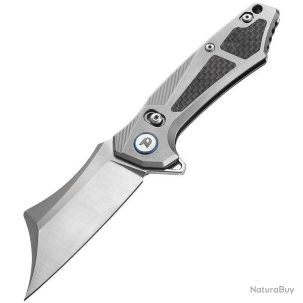 Couteau Dreamtech Lame Acier M390 Clip Point Manche Titane Gris CF Twill Crossbar Lock DTK9409G