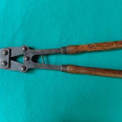 Cisaille coupe barbelets 14/18 - 39/45.