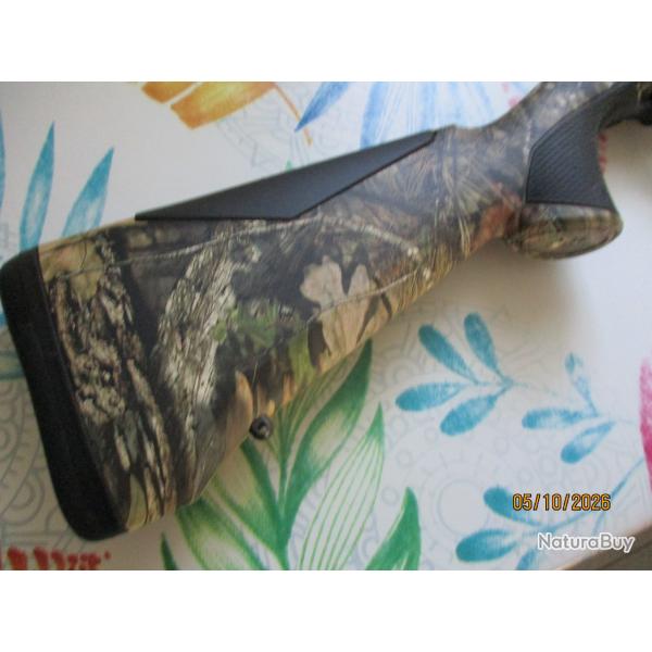 Vends semi automatique Maxus 2 tr�s peu servi comme neuf calibre 12/89, camo mobuc canon de 71 cm