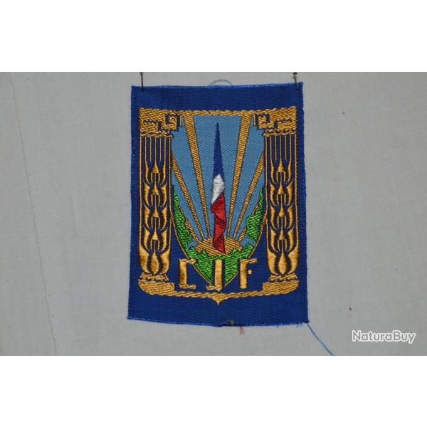 INSIGNE CHANTIER DE JEUNESSE CJF-TISSU-OCCUPATION-ETAT FRANCAIS 2�WW-VICHY