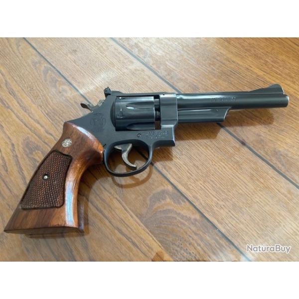 Smith et Wesson mod�le 28 HIGHWAY PATROLMAN 6 Pouces calibres 357 magnum/38 sp�cial