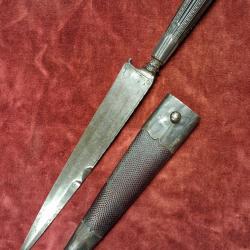 Rare et grand Stylet Corse &agrave; la G&eacute;noise XIXe.si&egrave;cle - 39 cm. Avec son fourreau