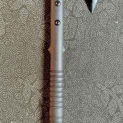 Hache tactique Tomahawk M48