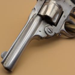 Revolver type Smith & Wesson
