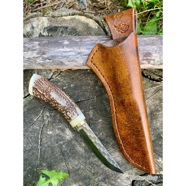 couteau de chasse d'artisan / bois de cerf , ivoire de phacoch�re / incrust� plume de b�casse 80crv2