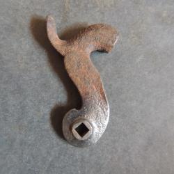 Chien de platine de fusil ou pistolet &agrave; poudre noire II