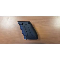 Poign&eacute;e Grip avant porte chargeur 9 mm - .40 sur Picatinny Meta Tactical - Occasion
