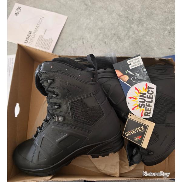 Ranger GSG9-X  Marque: HAIX Pointure: 41  Neuves avec �tiquettes et bo�te d'origine.