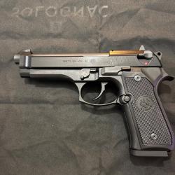 Pistolet BERETTA 92FS calibre 22 Lr