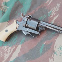 Revolver Le Sauveur 1881 calibre 7mm &agrave; broche