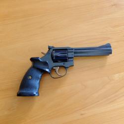 Vends revolver MANURHIN MR 73 mod&egrave;le Gendarmerie