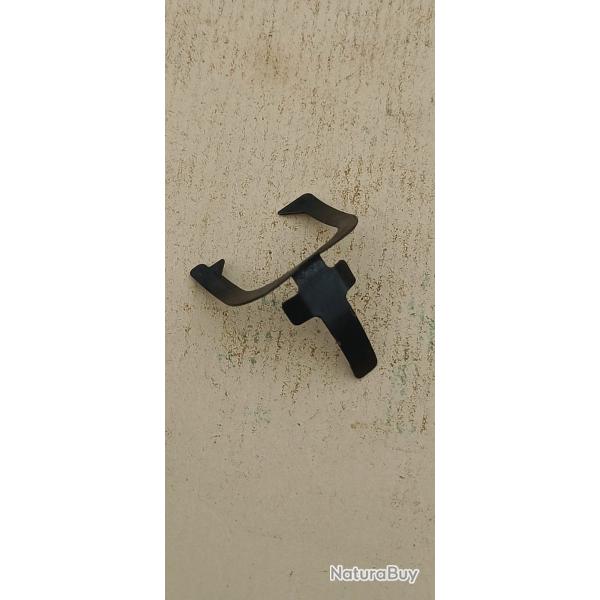 ressort de garde main pour AK47, AKM � confirmer (705)
