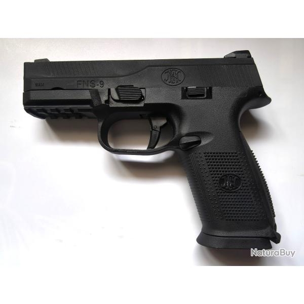 FN HERSTAL FNS 9