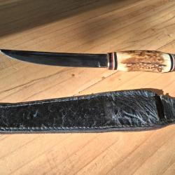 Couteau de chasse &agrave; t&ecirc;te d'aigle